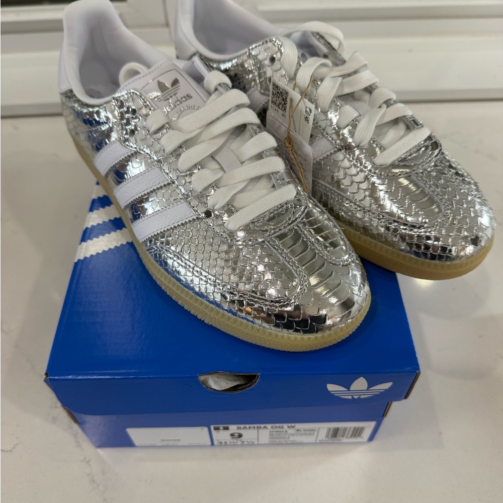 adidas Originals Samba OG Silver Metallic/White/Gum Women's Shoe